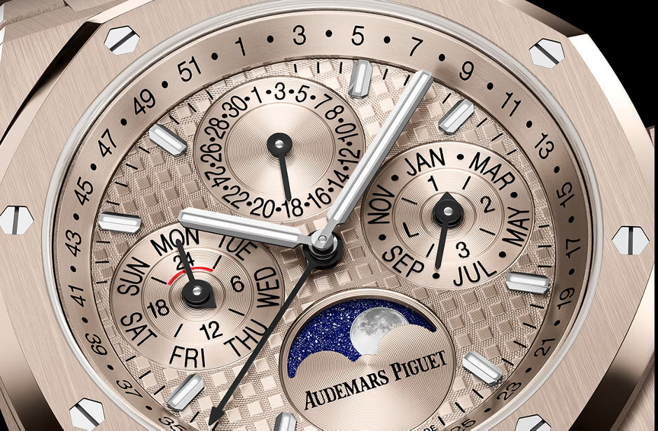 Sand Gold Multi-Display Watch – Integrated Bracelet