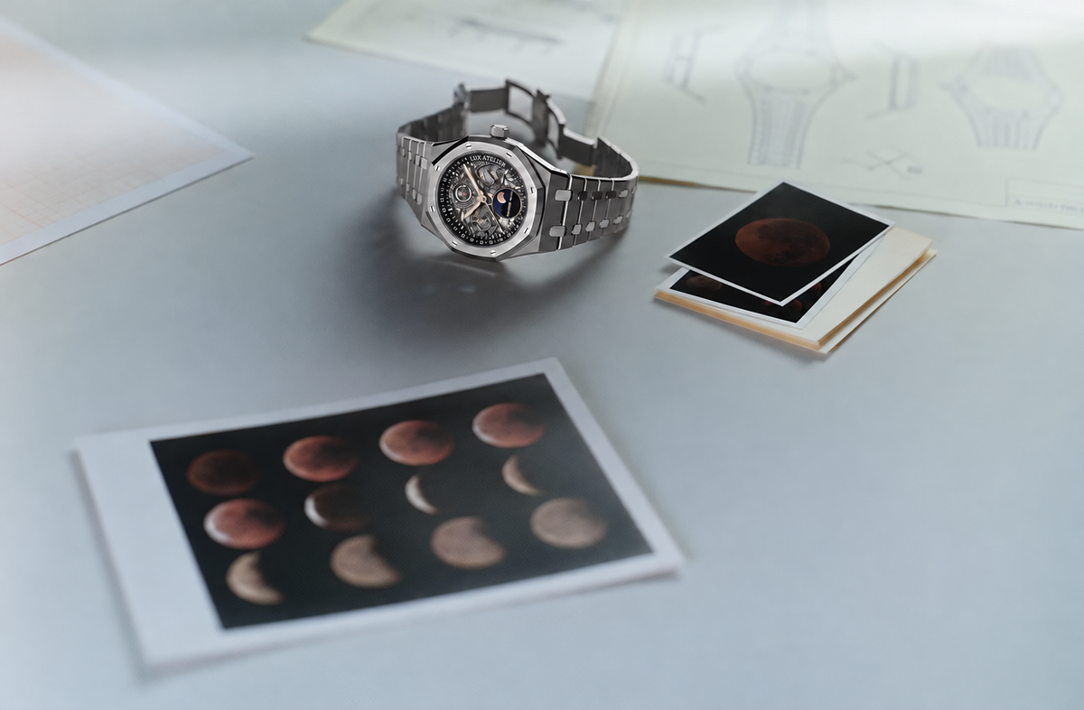 Blue Multi-Display Watch – Silver-Tone Integrated Bracelet
