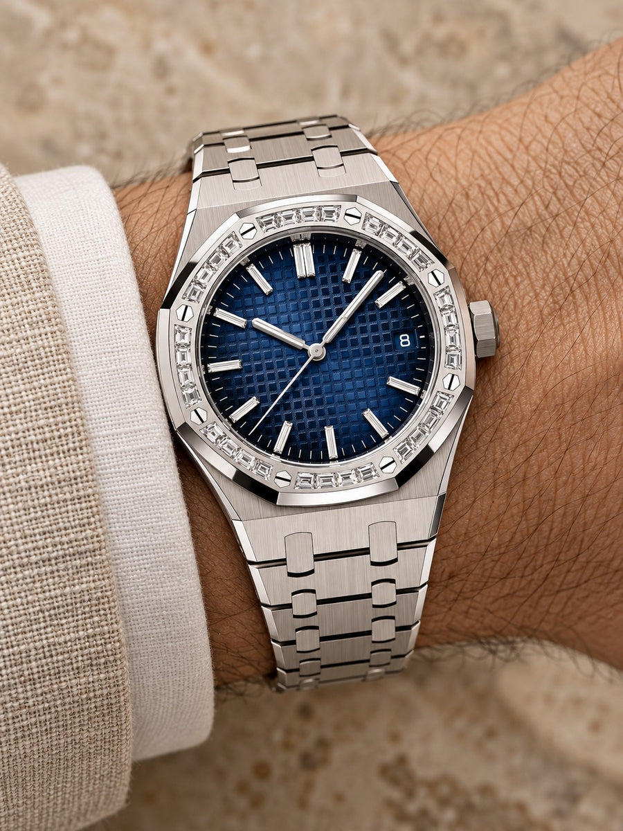 Silver-Tone Deep Blue Watch – Crystal-Style Bezel & Integrated Bracelet