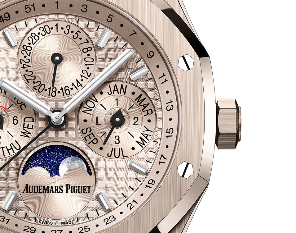 Sand Gold Multi-Display Watch – Integrated Bracelet