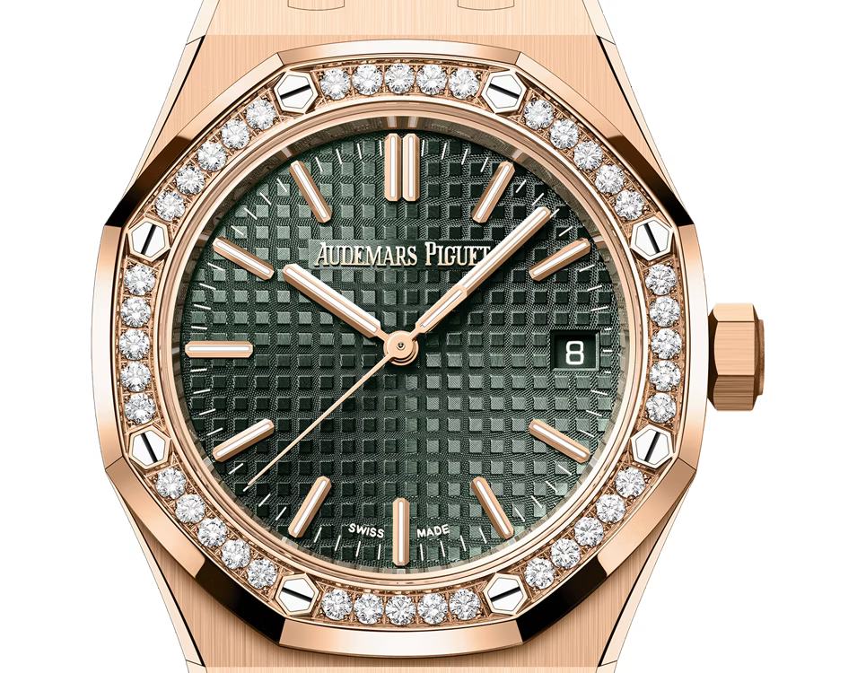 Rose Gold-Tone Green Crystal-Bezel Watch – Integrated Bracelet